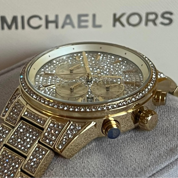 Michael Kors Women’s Ritz Pave Gold-Tone Watch
Case Size: 37mm
MSRP: $725 - Picture 10 of 11